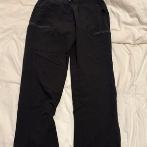 FIGS women’s straight leg cargo pants black small